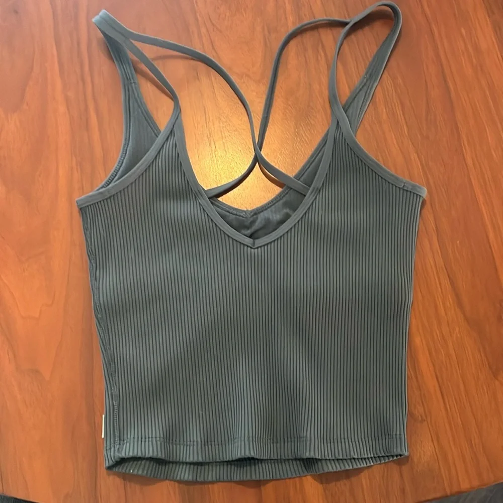 Vuori Rib Crop Tank - Picture 2 of 2